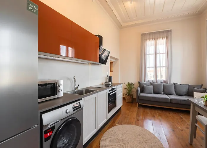 Ladino Old Town Apartman *