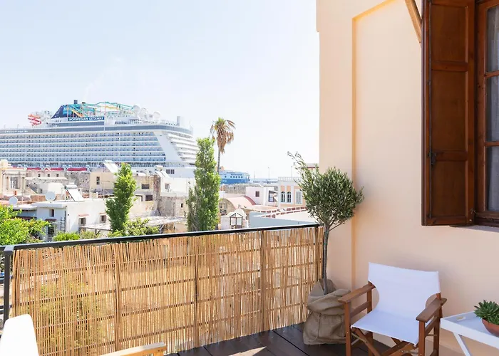 Ladino Old Town Apartman