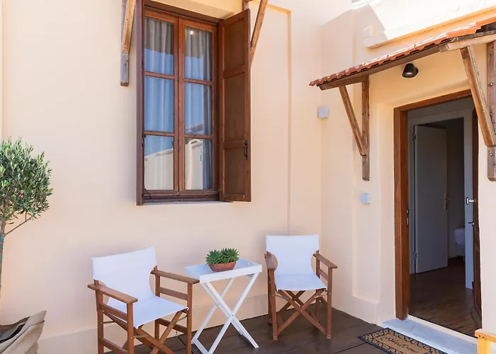 Ladino Old Town Apartman *
